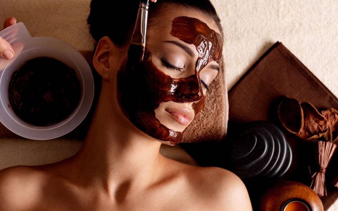 Шоколадная маска для лица в домашних условиях: польза и рецепты