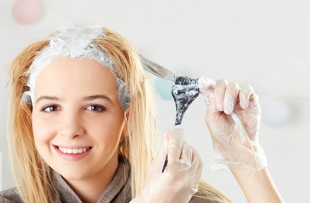 2021 как осветлить пряди волос в домашних условиях самостоятельно