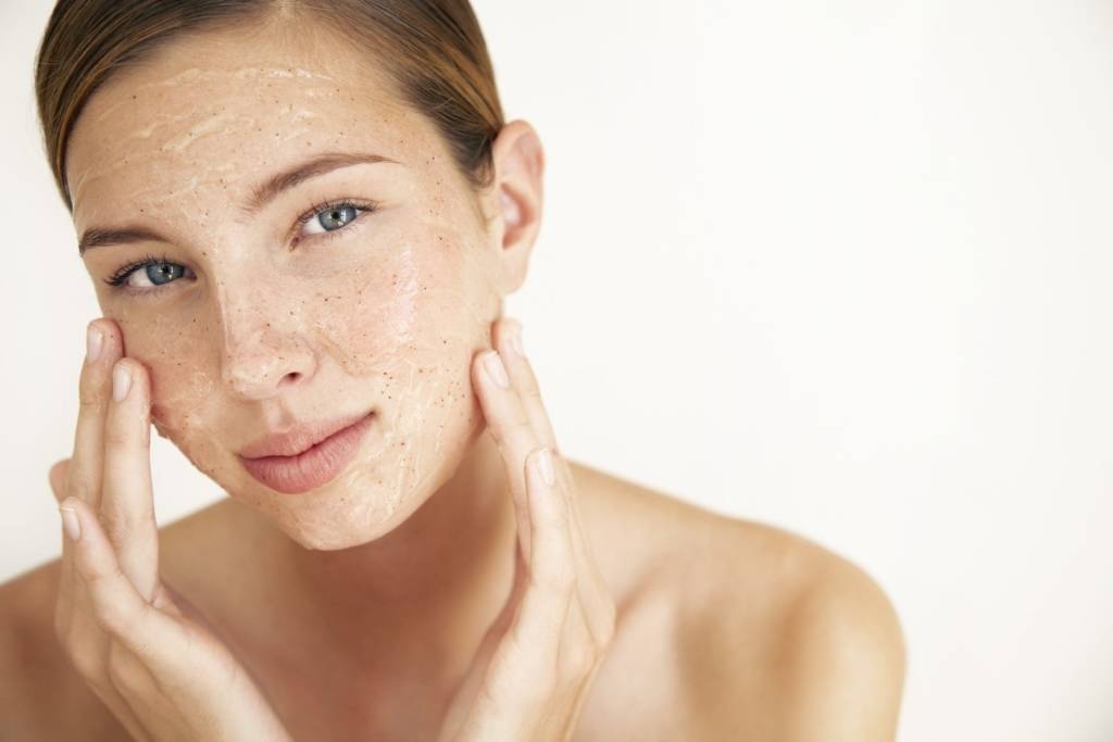 Шелушение кожи лица: почему шелушится, что делать, чтобы избавиться от проблемы - причины и лечение