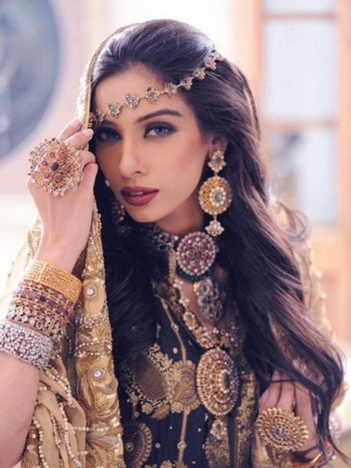 Индийский макияж: фото, вариант для свадьбы, пошаговый алгоритм | krasota.ru