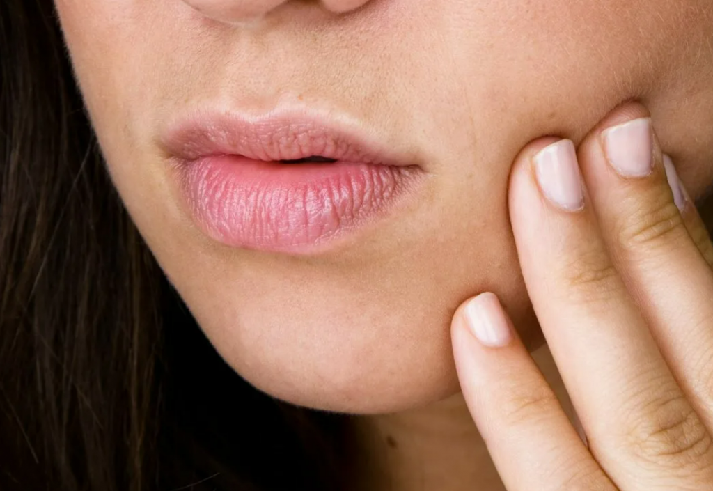 Причины возникновения трещины на половых губах? симптомы, диагностика, лечение