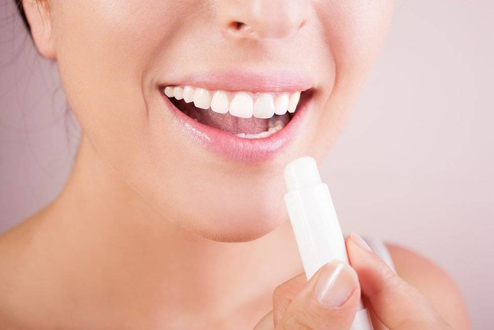 Как сделать губы больше с помощью макияжа