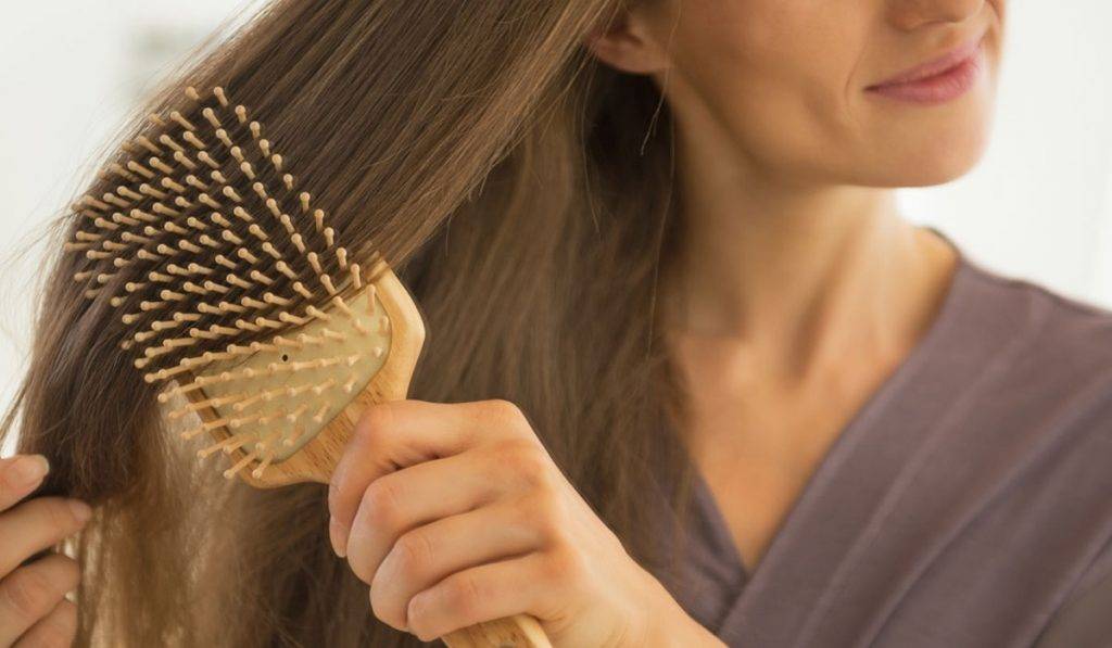 Уход за тонкими волосами (сухими, жирными, вьющимися): профессиональные и домашние средства