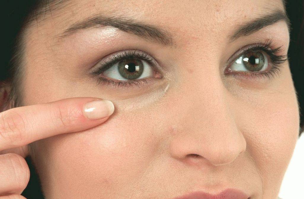 Как убрать жировые мешки под глазами без операции?