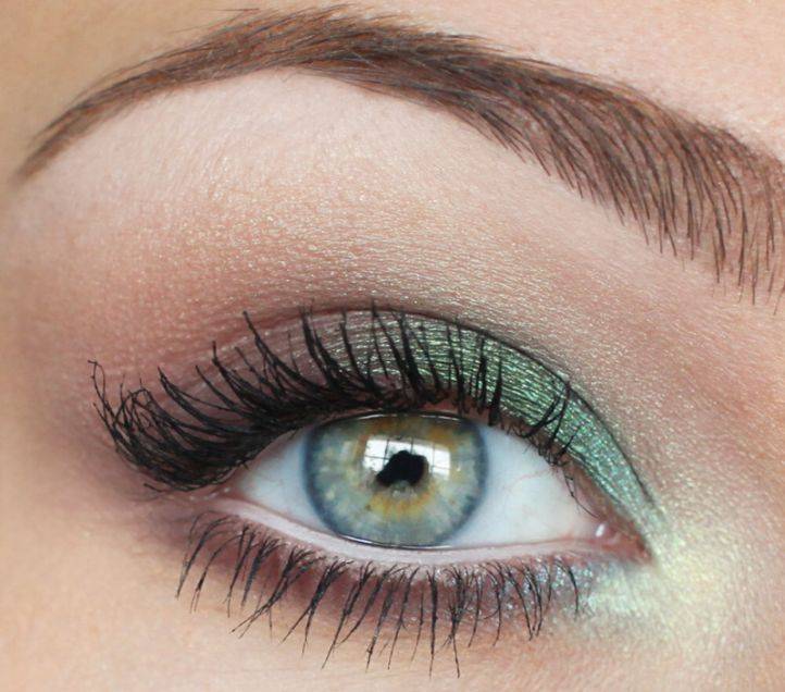Макияж для зеленых глаз: пошаговое фото 10 вариантов