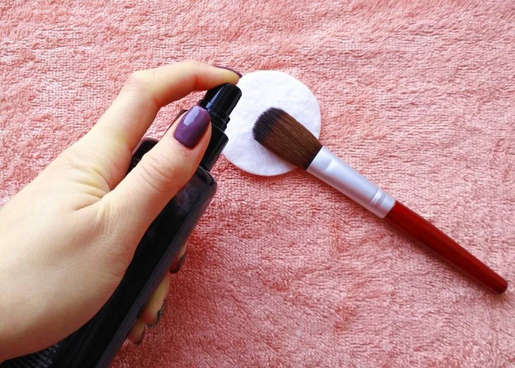 Как правильно мыть и чистить кисти для макияжа – основы ухода за кистями