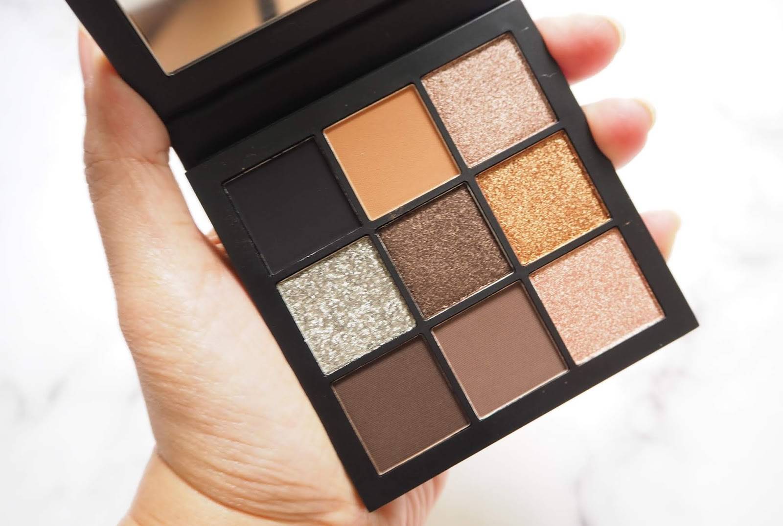 Huda beauty smokey obsessions eyeshadow palette review, photos, swatches