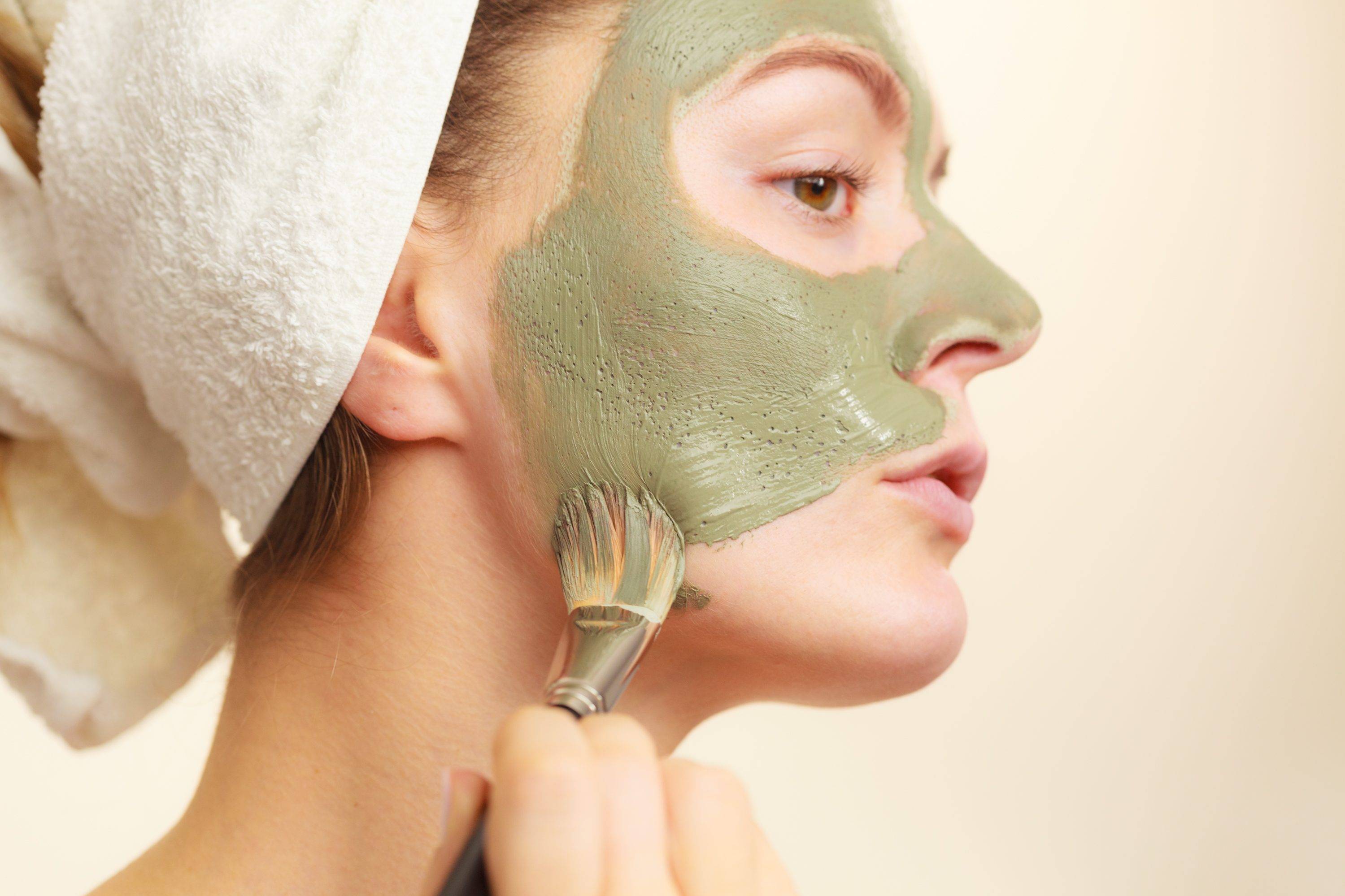 Применение масок для кожи лица с глиной и мирамистином