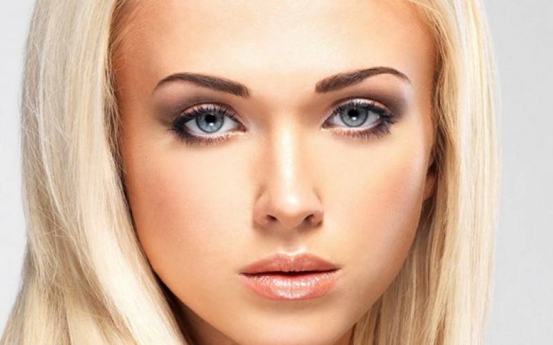 Макияж для блондинок с голубыми глазами: мастер-классы, фото