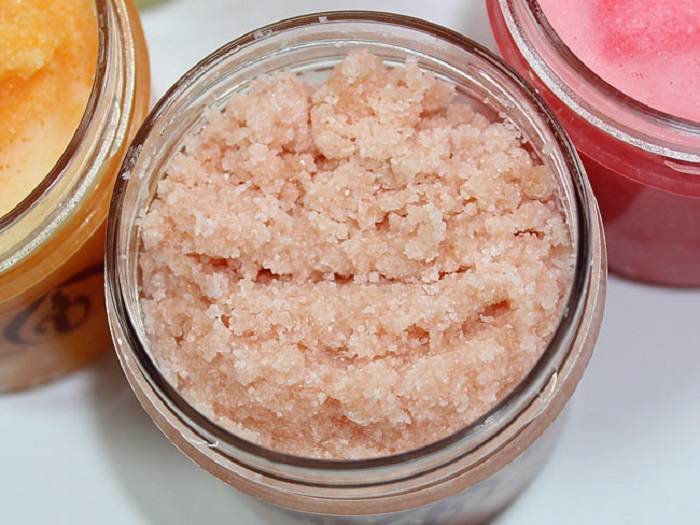 Скраб домашниеиз меда и соли для лица и тела: лучшие рецепты