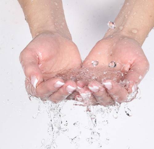 Умывание кожи лица: какой водой можно, правильно и полезно умываться