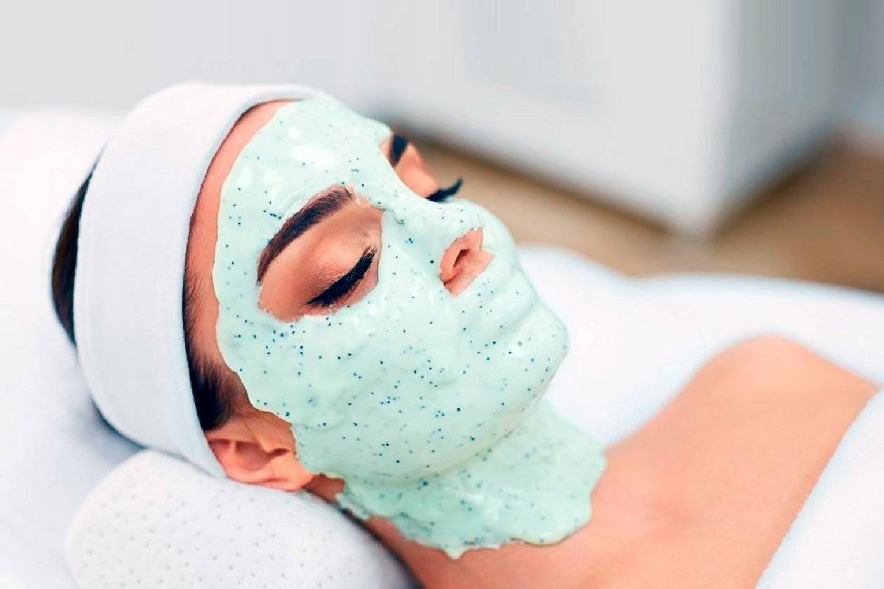 Альгинатная маска для лица — всё о пользе и как использовать