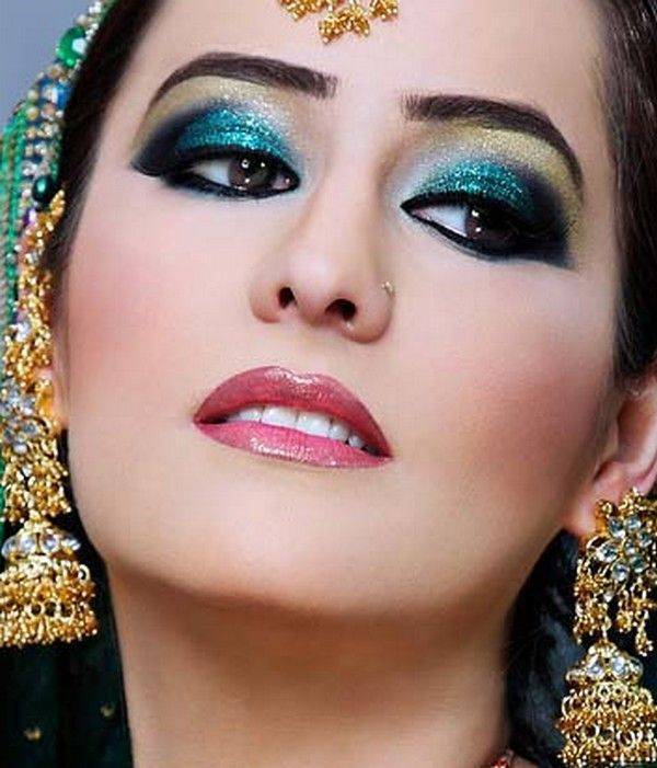 Как и чем делают арабский макияж