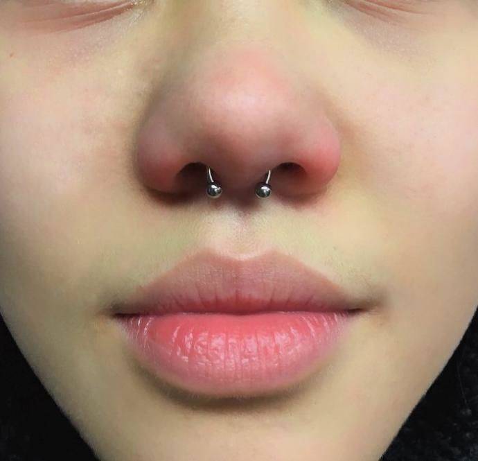 Неформальный пирсинг губы: как выделиться, но не навредить себе