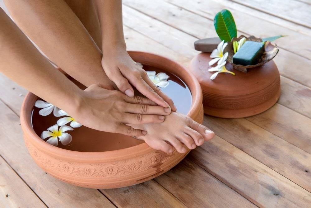 Ванночки для ног от пота и запаха – рецепты в домашних условях