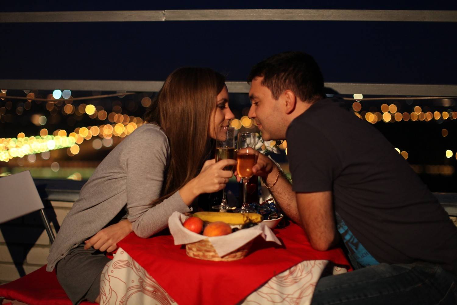 10 идей для романтических свиданий весной