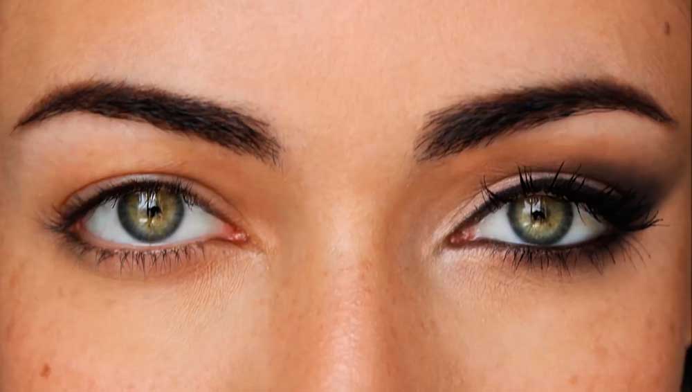 Пошаговый макияж и стрелки для опущенных внешних уголков глаз: фото и видео