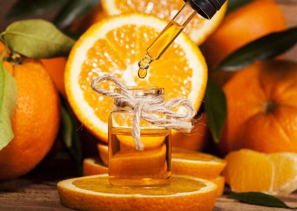 Как применять апельсиновое масло для ухода за лицом?