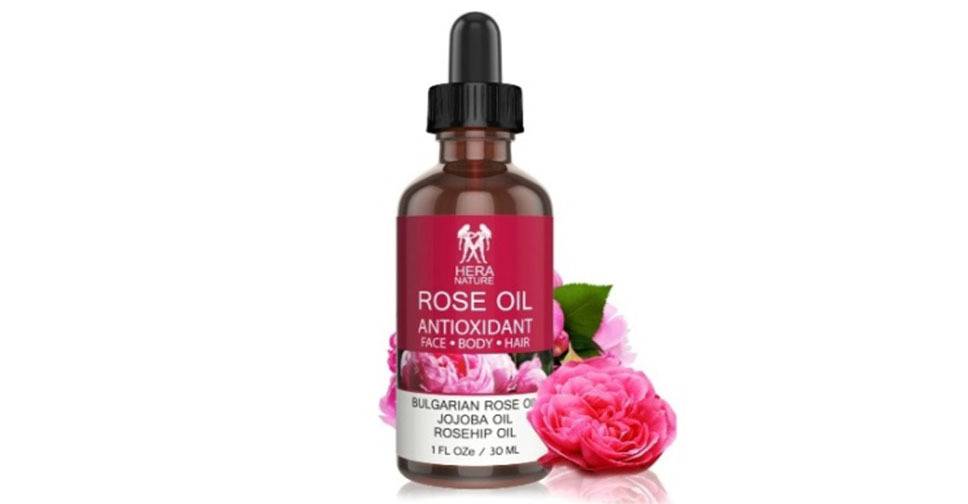 Чем полезно масло розы для лица и как его применять