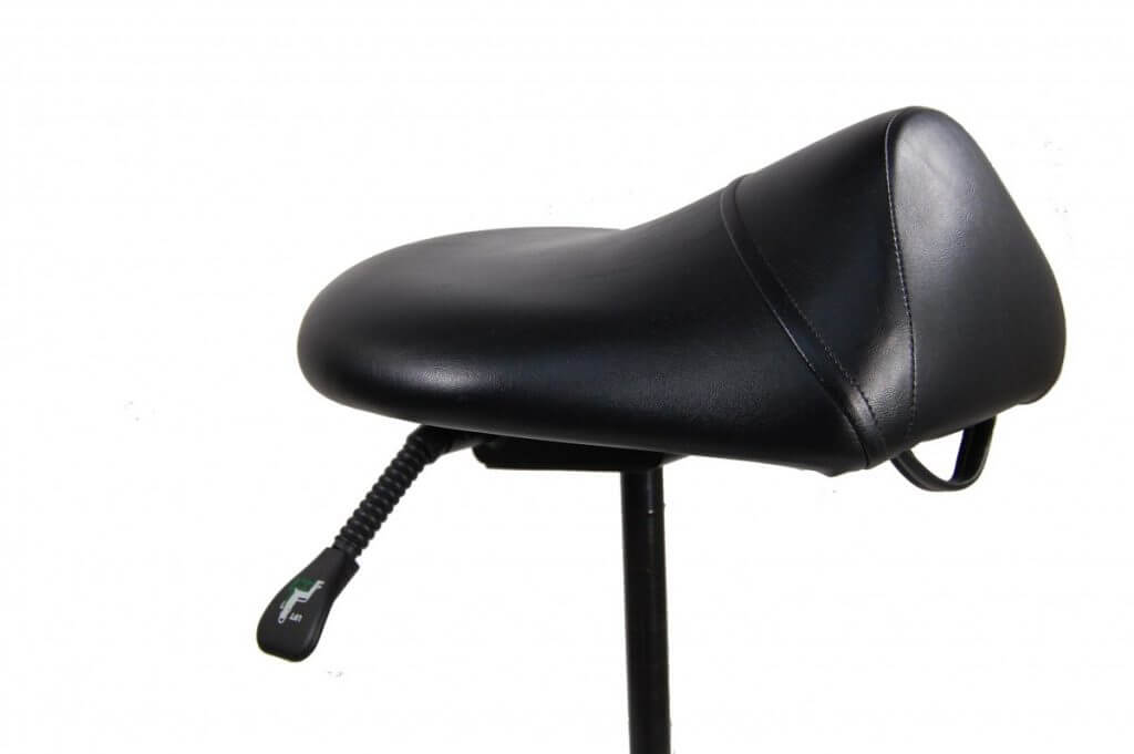 Что такое стул-седло, чем он полезен и каким бывает?