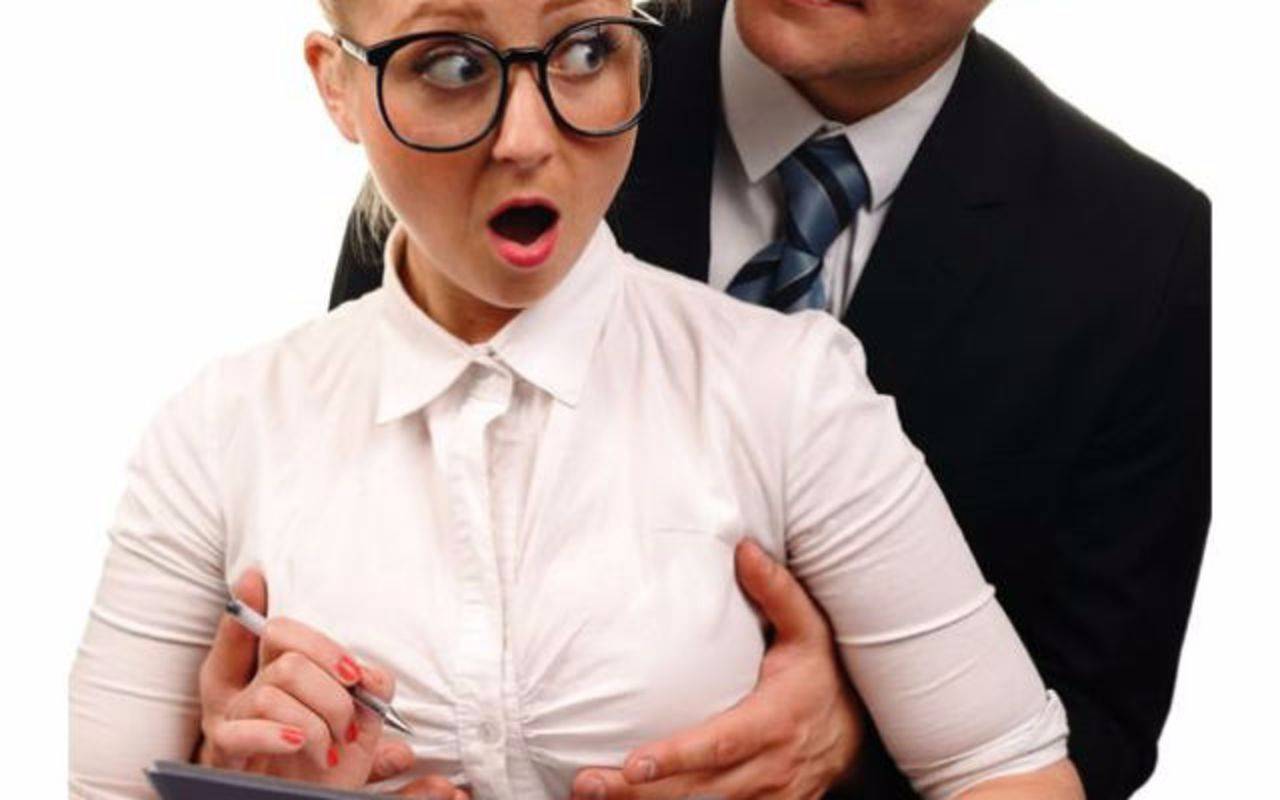15 признаков того, что начальник к тебе неравнодушен
